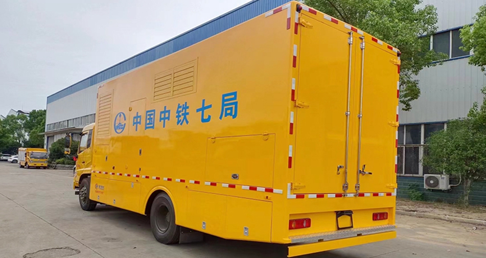 東風天錦400KW電源車
